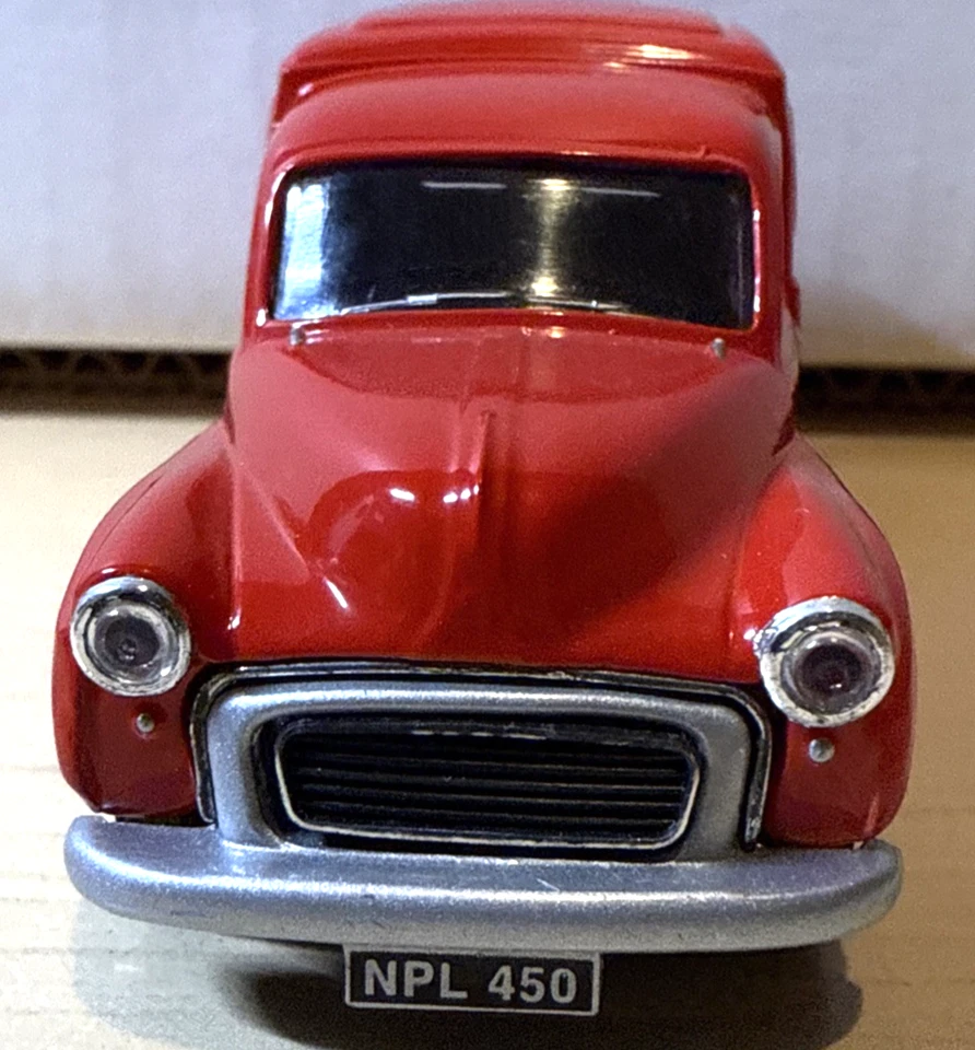 CORGI GOLDEN OLDIES MORRIS 1000 VAN - NESTLE'S SCALE 1:43 - Image 2 of 4