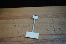 A Apple MD098ZM/A A1422 30-pin Digital AV to HDMI Adapter Converter Genuine