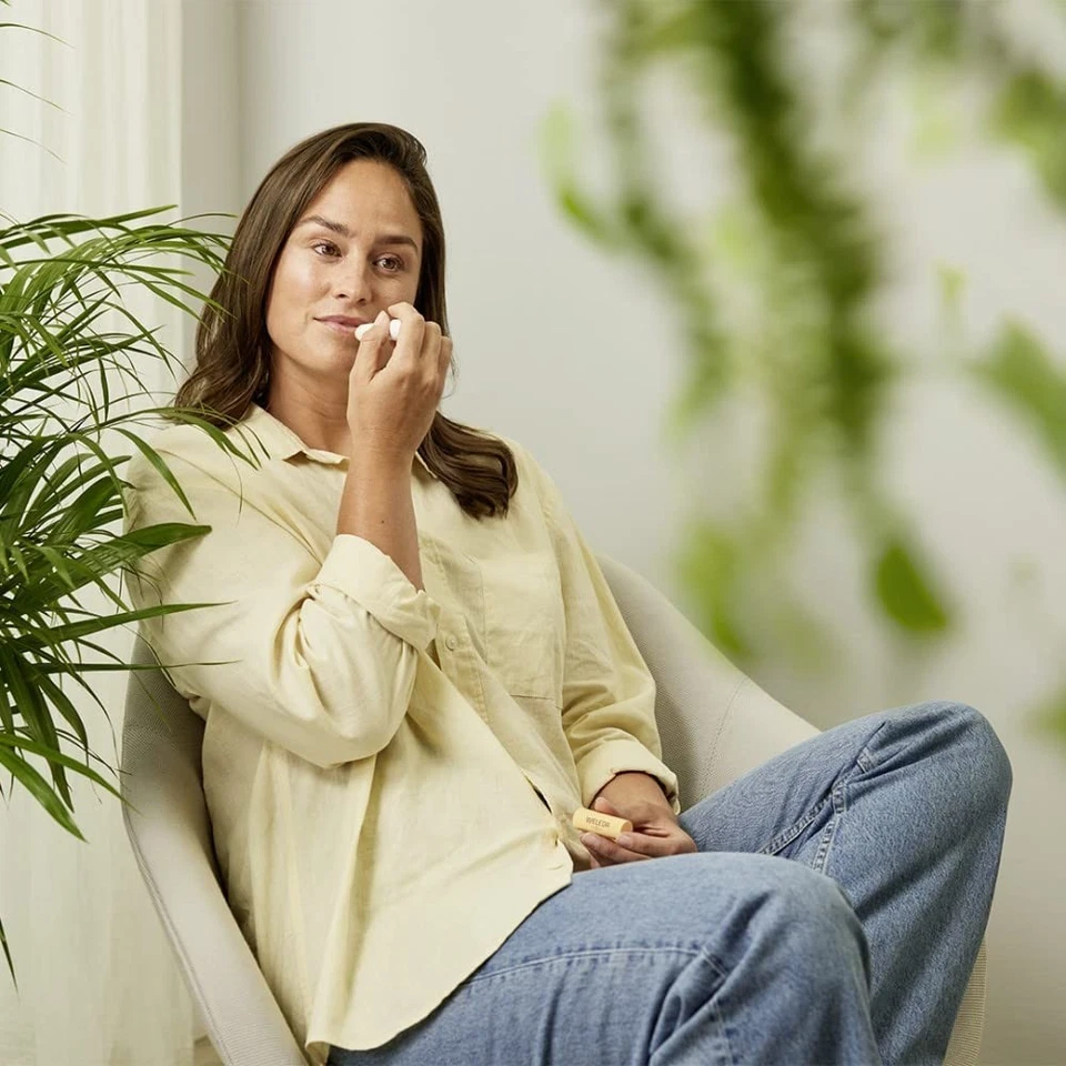 Nuevo bálsamo labial Weleda Everon, Soin Des Levres - 0,17 OZ, blanco entrega gratuita Foto 3 de 3