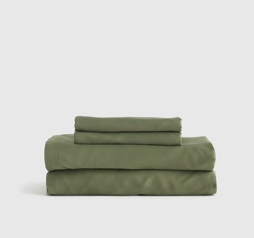 NWT! Quince Organic Bamboo Olive Sheets W/ 2 Pillowcases! Sz. Queen (825)