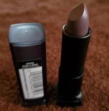 Maybelline New York Color Sensational Powder Matte Lipstick 705 Concrete Jungle