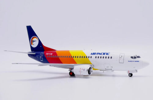 B737-500 AIR PACIFIC REG: DQ-FJB WITH STAND - JC WINGS XX20494 1/200 - PRE ORDER - Picture 13 of 14