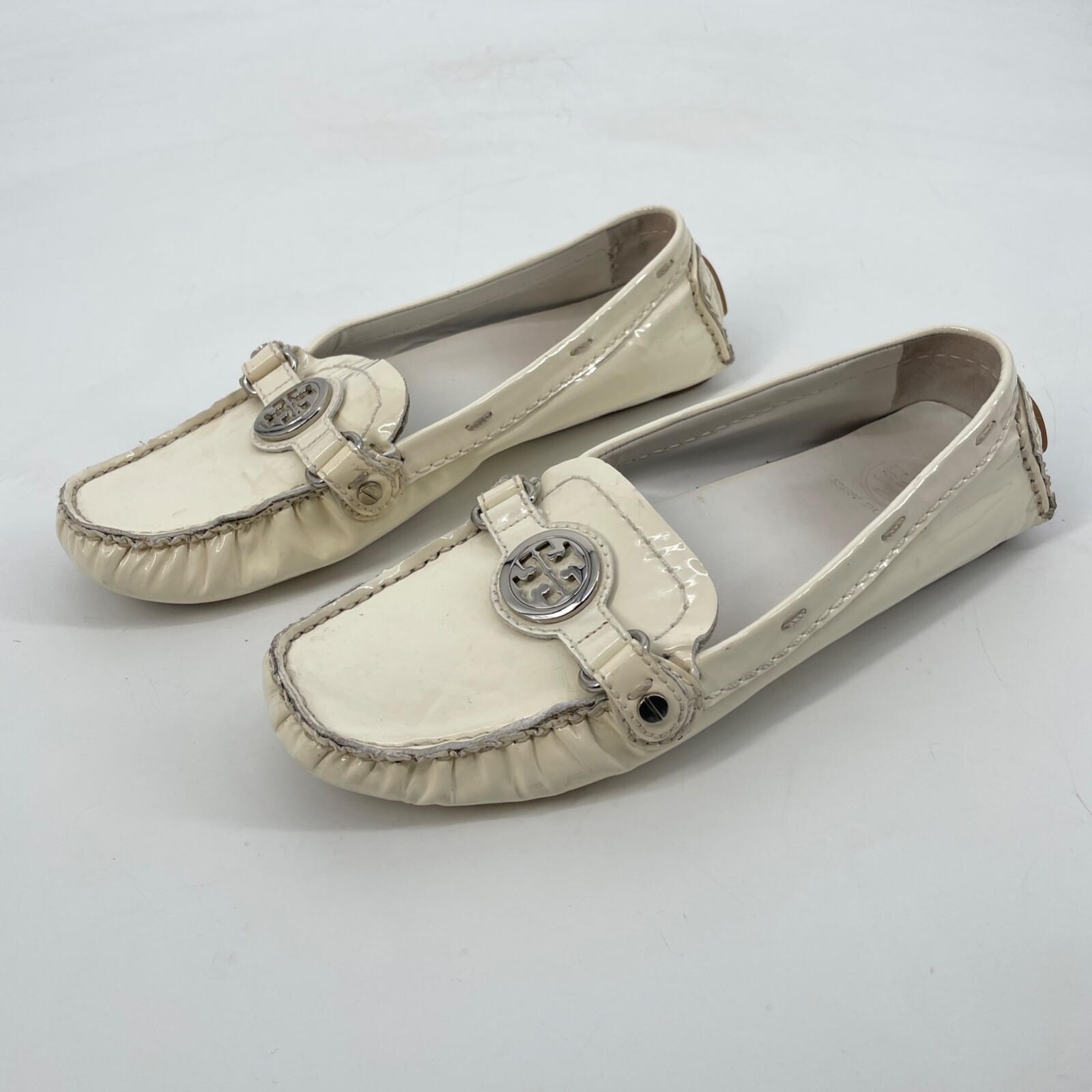 Tory Burch Harrison Women Size 6.5 off white Patent Leather loafers Driving Shoe thumbnail 10