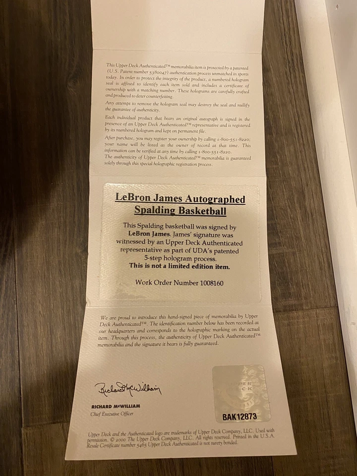 Lebron James UDA Upper Deck Signed Autograph Spalding NBA Basketball BAK12873 - Image 3 of 4