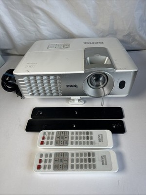 BenQ W1070 DLP Projector HD HDMI W 2 Remotes & Brackets
