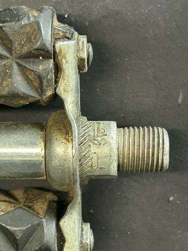 Vintage Schwinn Diamond Waffle Pedals - Picture 17 of 20