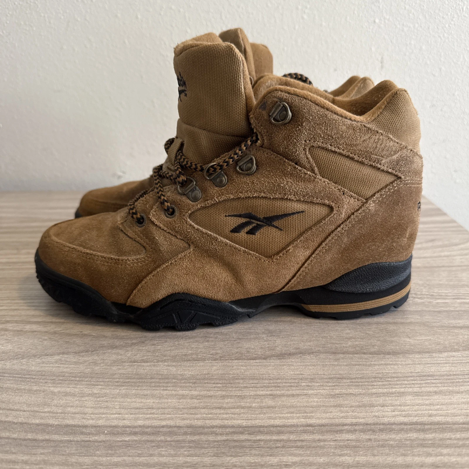 VTG Reebok Hiking Boots Womens Size 8 Brown Camping RA405 KRI 26-23490
