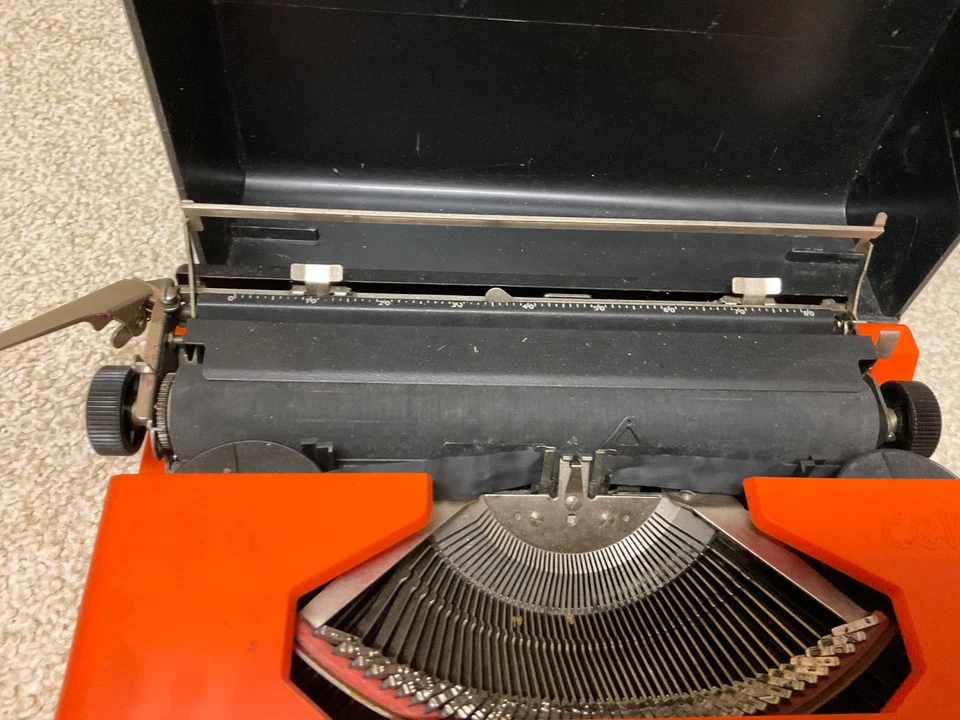 Original DDR Schreibmaschine Robotron Kofferschreibmaschine - Bild 2 von 4