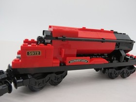 LEGO Harry Potter: Hogwarts Express (4841) Train incomplete for parts