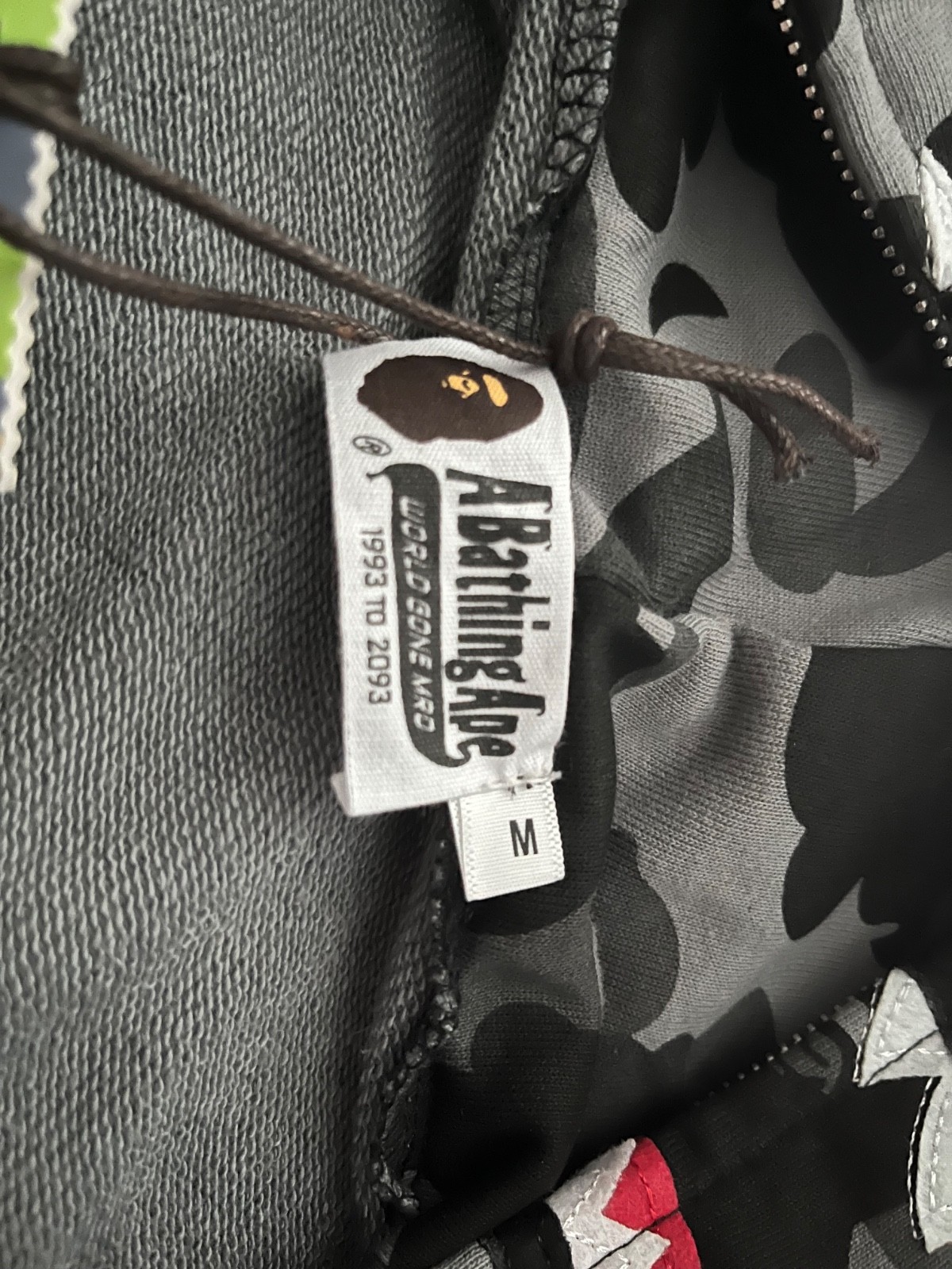 Black and Grey Camo Bape hoodie men’s medium brand new thumbnail 5
