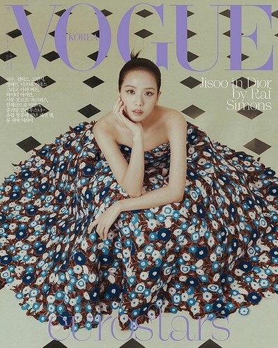 JISOO BLACKPINK VOGUE Korea 2025 04 April Magazine Edition KPOP COVER - Picture 19 of 20