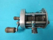 AWESOME VINTAGE PFLUGER SUPREME BAIT CAST CASTING FISHING REEL RARE WORKING