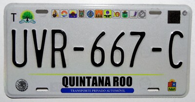 Nummernschild aus Mexico ''QUINTANA ROO'' mit Grafik ''UVR''.