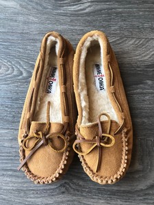 minnetonka cally moccasins womens