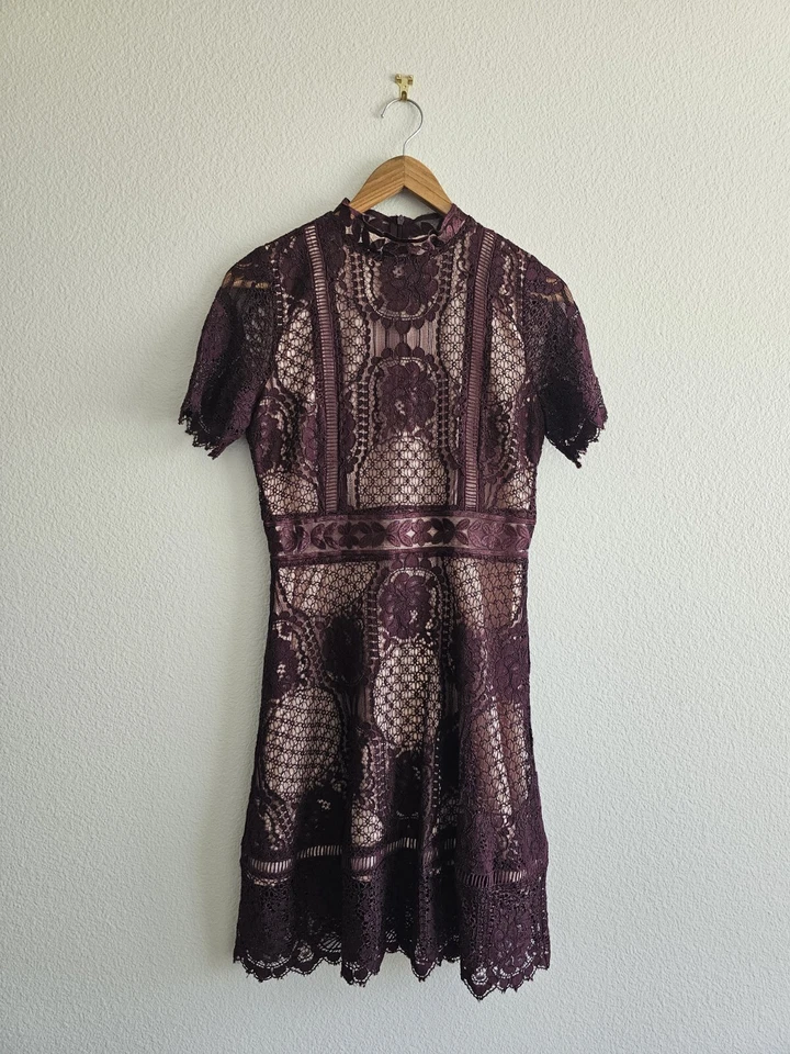Women's BB Dakota Aria Burgundy Lace Crochet Lined Empire Waist Mini Dress Sz 4 - Image 2 of 4