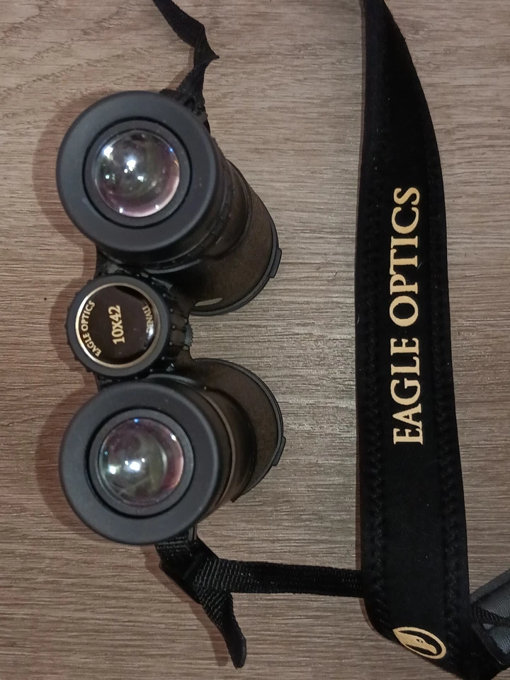Eagle Optics Denali 10x42 Binoculars – Waterproof / Fog-proof – Excellent Cond. - Image 2 of 4
