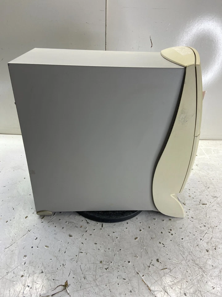 Compaq PC 7598 Intel Pentium III 600MHz 256MB NO HDD - Image 2 of 4