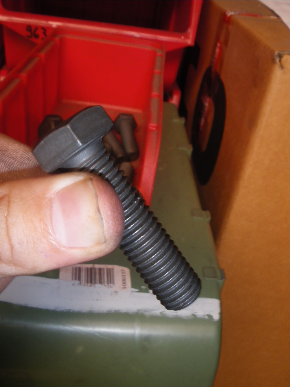 KARDANSCHRAUBE M12*45 IVECO 16630133 | eBay