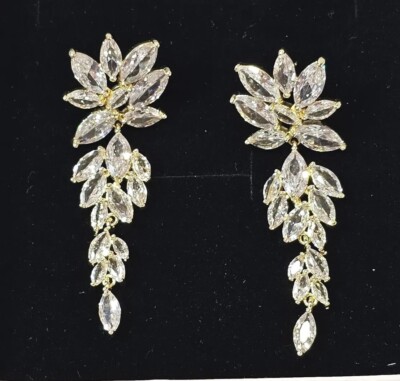 Elegant Clear Austrian Crystal Womens Marquis Cut Drop Earrings Goldtone 