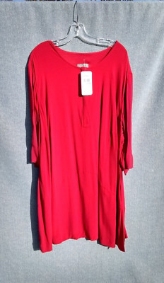 NWT  Womens Selection by Ulla Popken Plus SZ 28 / 30  Red Tunic Top w/ pockets