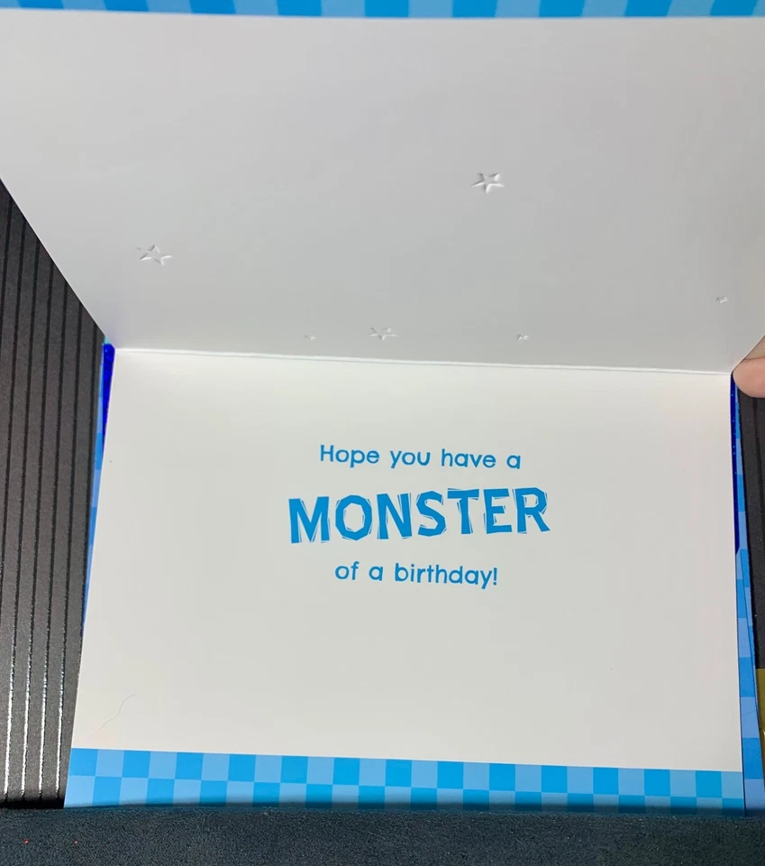 Tarjeta de feliz cumpleaños! ¡Increíble Monster Truck! ¡Que tengas un monstruo de cumpleaños! Foto 2 de 4