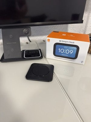 Xiaomi Mi Smart Clock Speaker Wecker, Weiß, Google Assistant / Ladestation 3 In1
