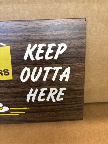 VINTAGE MAFIA HEADQUARTERS KEEP OUTTA HERE WALL PLAQUE SIGN FUNNY #MM - Picture 5 of 9