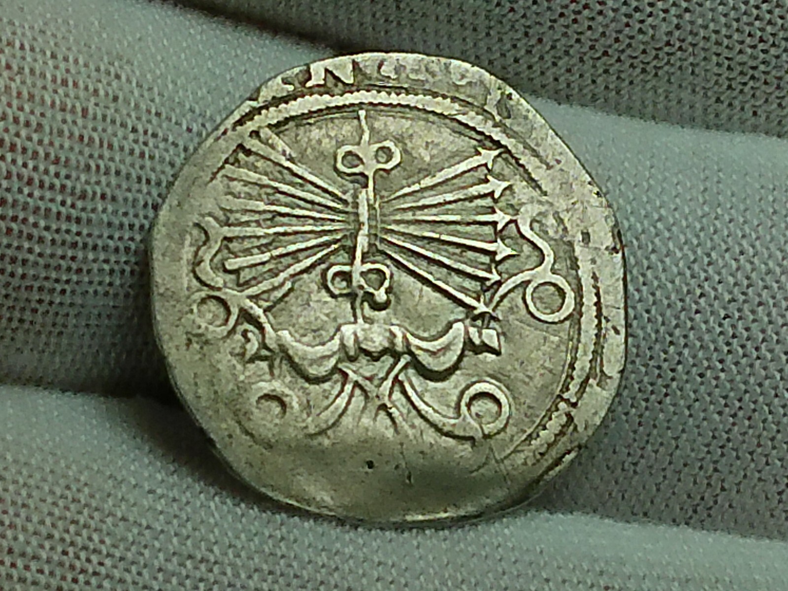 Picture 3 of 6