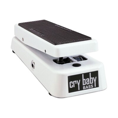 Dunlop Cry Baby 105Q Bass Wah Effects Pedal w/ 2 Free Patch Cables