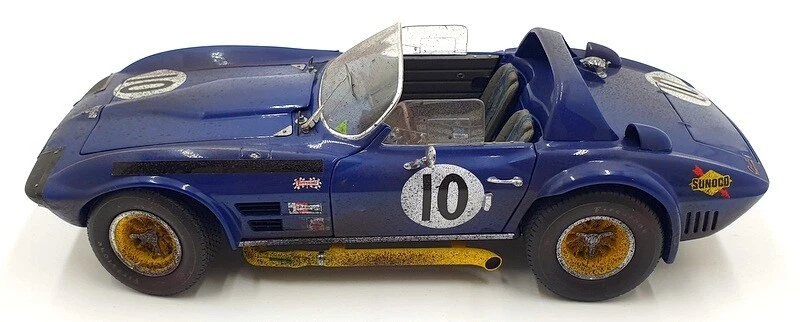 Exoto 1/18 scale RLG19032FLP Corvette Grand Sport coupe 1966 Sebring Penske #10 - Image 4 of 4