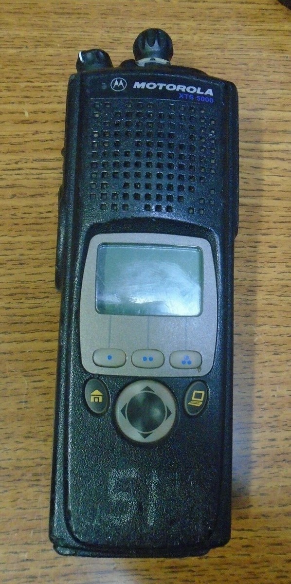 Motorola Radio XTS5000 Model H18UCF9PW6AN 