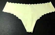 Victoria's Secret Pastel Green Scalloped No Show Thong Panties Underwear-MED