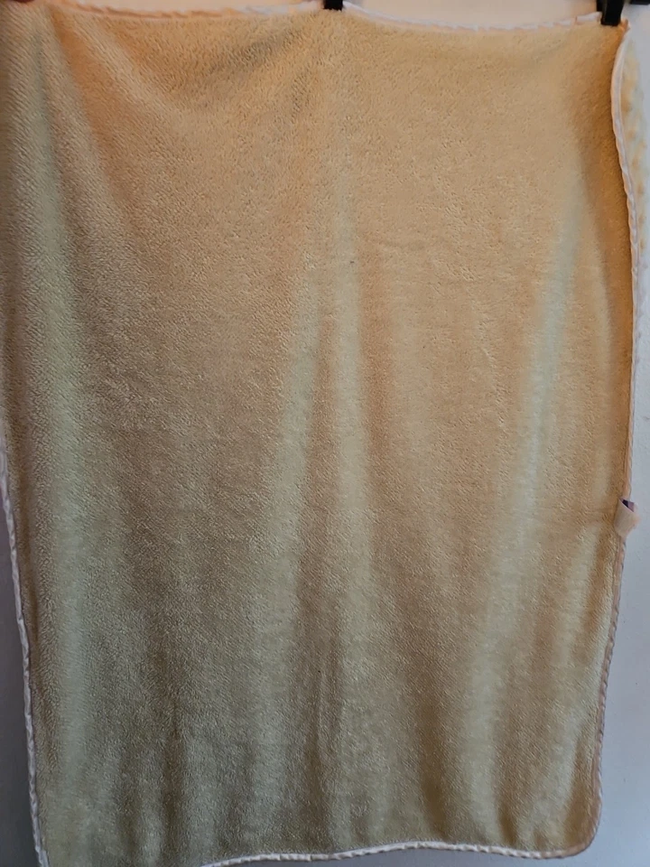 Cobertor de bebê Just Born Minky Dot verde amarelo azul rosa quadrados Sherpa patchwork - Imagem 4 de 4