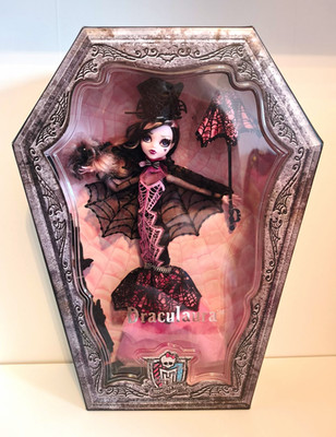 Monster-High Draculaura Adult Collector OVP Mattel Puppe NEU 