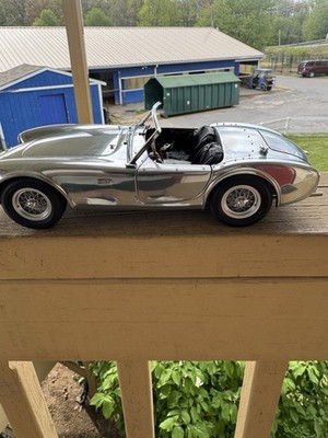 Shelby 1962 AC Cobra Collectible Model Car with Without windshield
