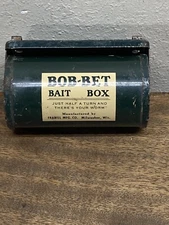 Vintage BOB-BET Metal Belt Bait Fishing Worm Box~ Frabill MFG.Co. Milwaukee Wis.