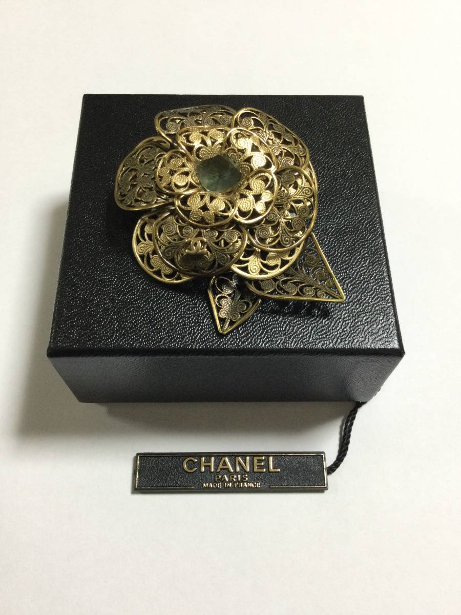 Chanel 01A vintage brooch coco mark grippore stone gold