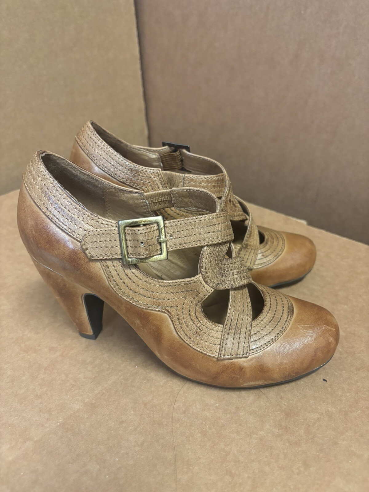 SAOLA Décolleté da donna Miz Mooz ""Soho"" stile Mary Jane Derby: effetto invecchiato in pelle taglia 6