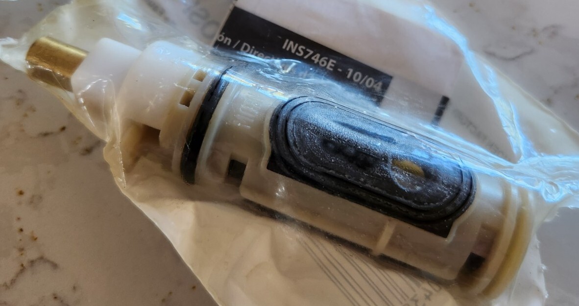 NEW FACTORY SEALED GENUINE MOEN 1222 1222B POSITEMP CARTRIDGE TUB