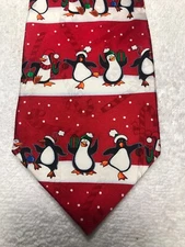 HALLMARK MENS TIE RED WITH PENGUINS 4 X 61 NWOT