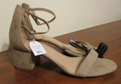 tan chunky heel sandals