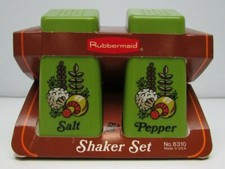 Vintage Rubbermaid Salt & Pepper Shaker Set No.8310 NOS 1979 Avocado Made in USA