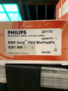 Philips MSR Gold 700/2 FastFit Lamp