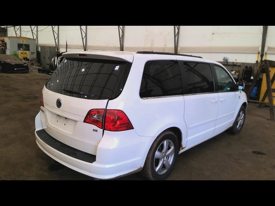 (LOCAL PICKUP ONLY) Rear Bumper Without Park Assist Fits 09-14 ROUTAN 6827340 Foto 4 de 4