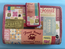 Fossil Patchwork Wallet Long Live Vintage 1954 Retro Design aprox. 5'' x 3.5"