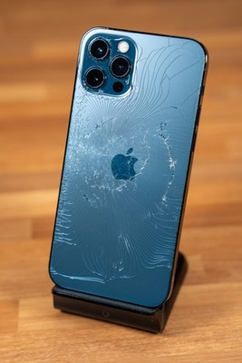 Apple iPhone 12 Pro   256GB   Entsperrt   Pazifikblau   Gesprungenes Rückglas
