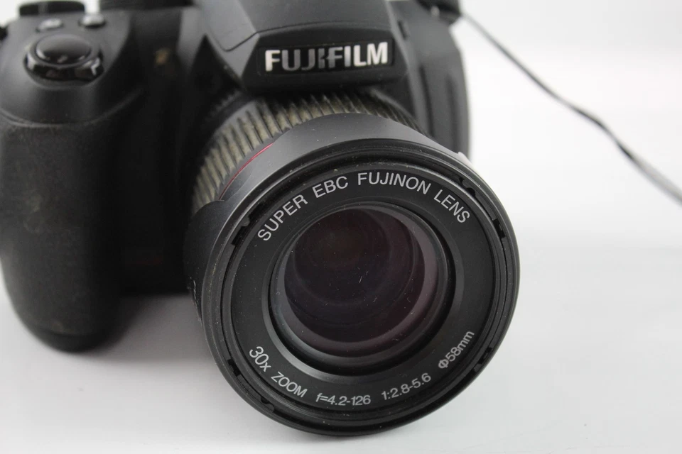 Fujifilm Finepix HS20EXR Digital Bridge Camera Working w/ Fujinon 30x Zoom Lens - Image 2 of 4