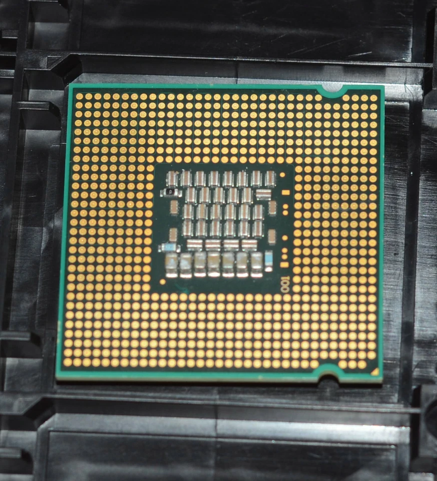 Intel Core 2 Duo E6700 2.66 GHz Dual-Core SL9ZF Processor - Image 4 of 4