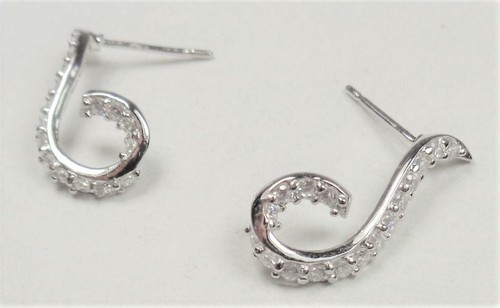 STERLING SILVER NAUTICAL MAUI FISH HOOK SPARKLING WHITE STONES SEA LIFE EARRINGS - Picture 3 of 6