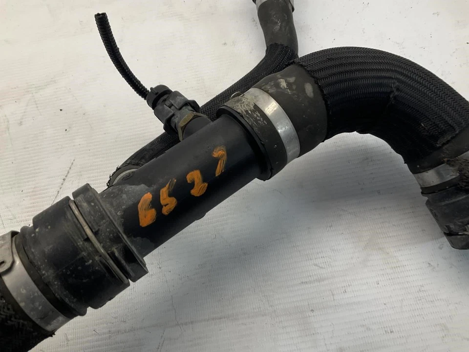 Tubo de manguera de radiador de refrigeración del motor 19 2019 Alfa Romeo Giulia Ti Sport (952) OEM B Foto 4 de 4